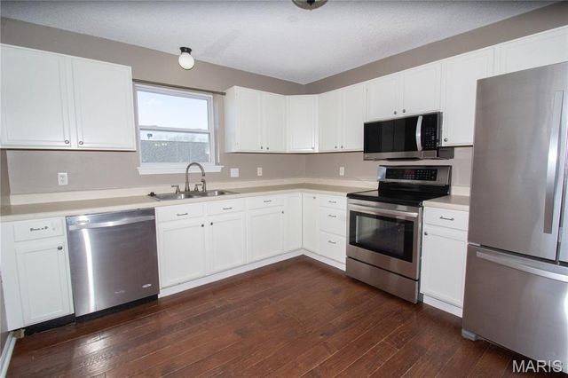 126 Hickory Valley Road, St Robert, MO 65584