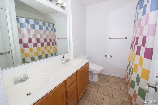 126 Hickory Valley Road, St Robert, MO 65584