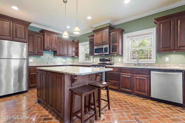 2410 W Shore Drive, Biloxi, MS 39532