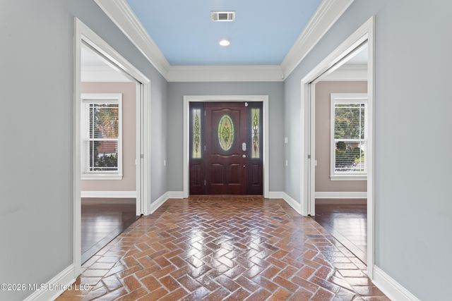 2410 W Shore Drive, Biloxi, MS 39532