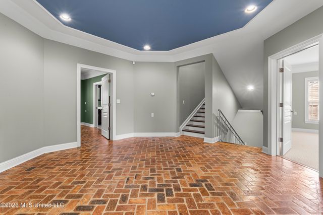 2410 W Shore Drive, Biloxi, MS 39532