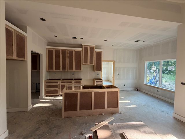 4354 S Waco Avenue, Tulsa, OK 74107