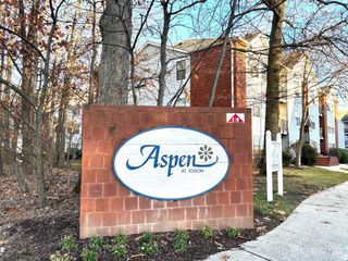 98 Keystone Court, Edison, NJ 08817