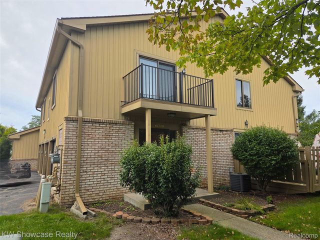 41728 Bedford Dr 150, Canton Charter Township, MI 48187