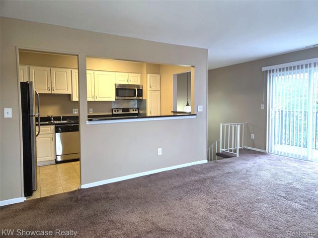 41728 Bedford Dr 150, Canton Charter Township, MI 48187