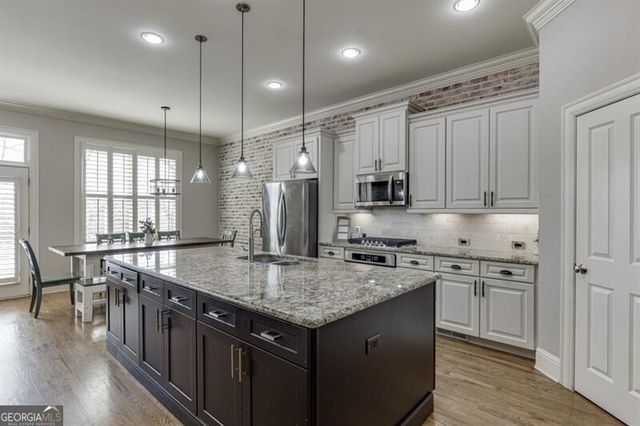 6965 Fellowship Lane, Flowery Branch, GA 30542