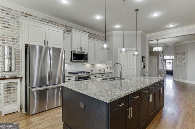 6965 Fellowship Lane, Flowery Branch, GA 30542