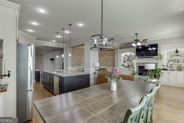 6965 Fellowship Lane, Flowery Branch, GA 30542