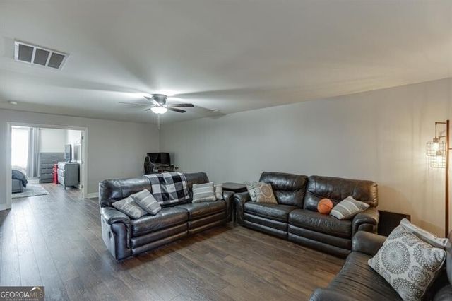 6965 Fellowship Lane, Flowery Branch, GA 30542