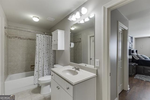 6965 Fellowship Lane, Flowery Branch, GA 30542