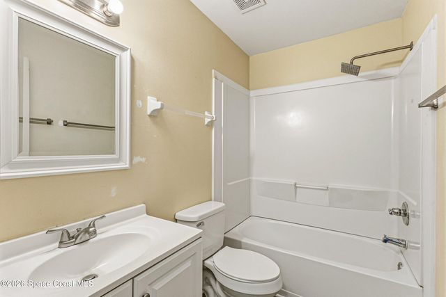 1000 NE Abada Court NE 107, Palm Bay, FL 32905