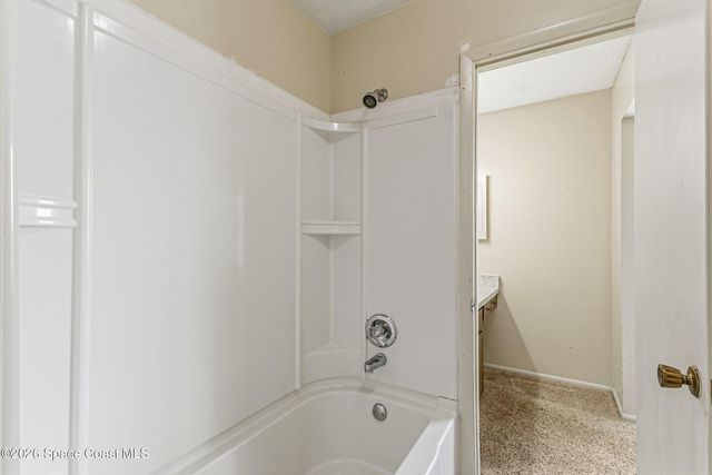 1000 NE Abada Court NE 107, Palm Bay, FL 32905