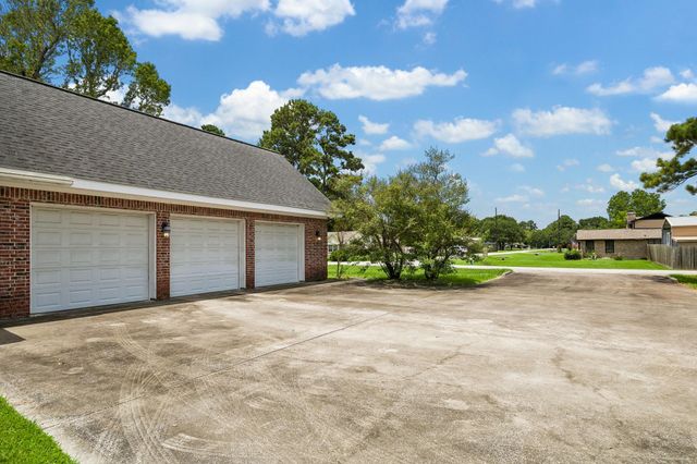 319 Mariachi Street, Crosby, TX 77532