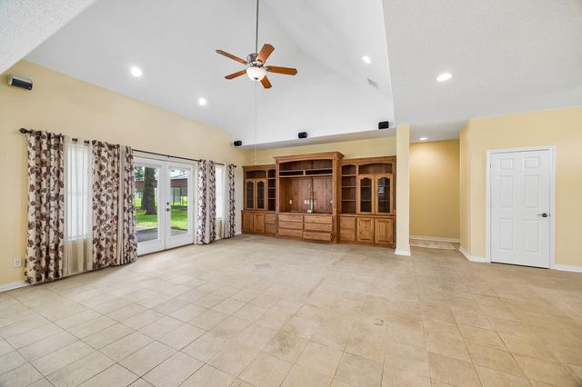 319 Mariachi Street, Crosby, TX 77532