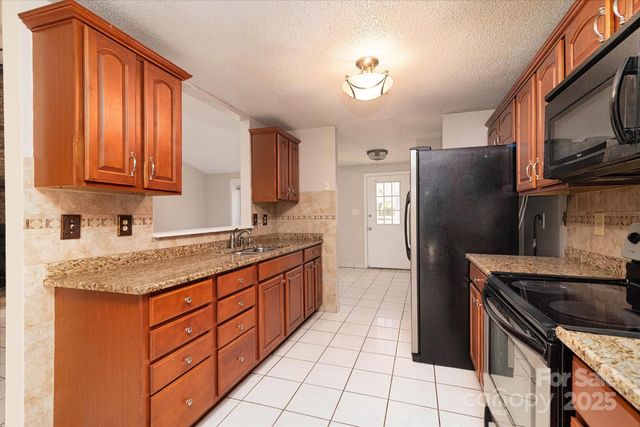 4926 Harri Ann Drive, Charlotte, NC 28227