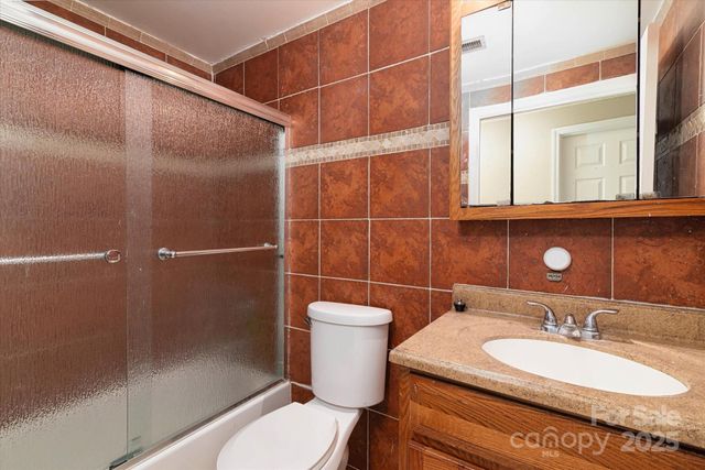 4926 Harri Ann Drive, Charlotte, NC 28227