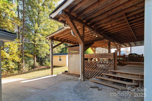 4926 Harri Ann Drive, Charlotte, NC 28227