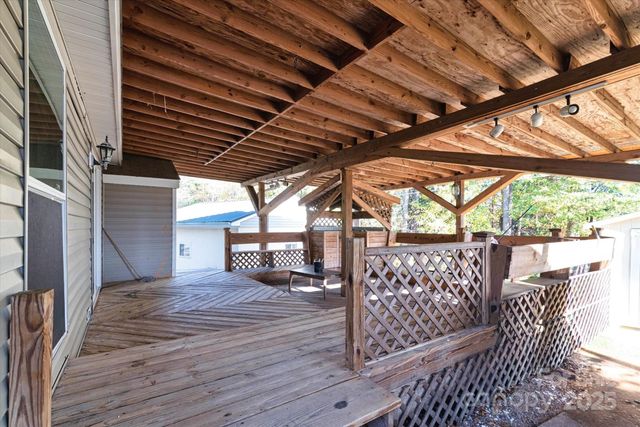 4926 Harri Ann Drive, Charlotte, NC 28227