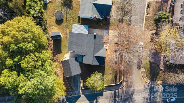 4926 Harri Ann Drive, Charlotte, NC 28227