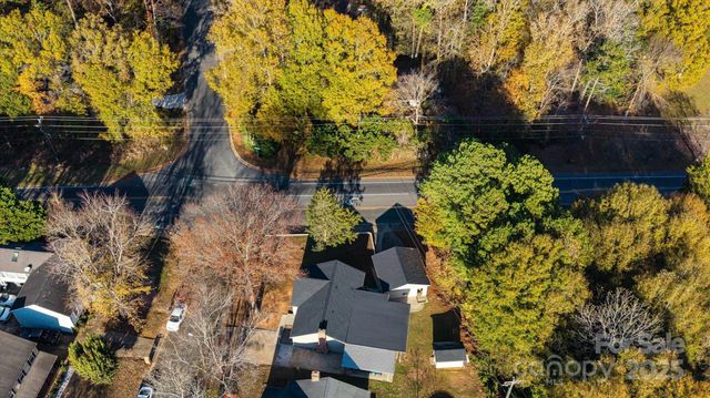 4926 Harri Ann Drive, Charlotte, NC 28227