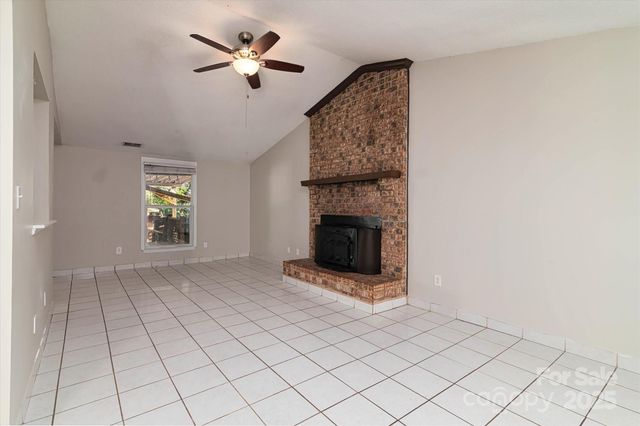 4926 Harri Ann Drive, Charlotte, NC 28227