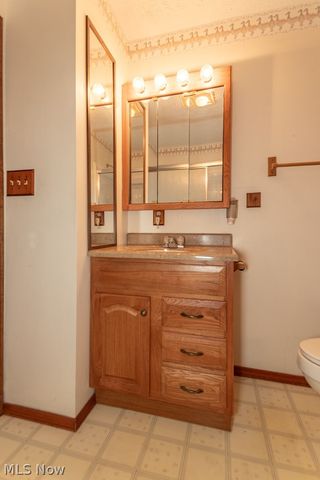 5918 Todd Drive, Kingsville, OH 44048