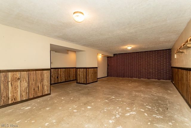 5918 Todd Drive, Kingsville, OH 44048