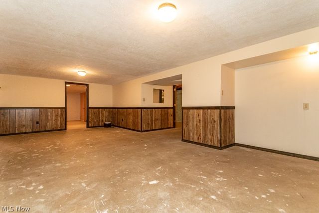 5918 Todd Drive, Kingsville, OH 44048