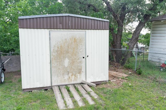 1120 Nix RD, Lampasas, TX 76550