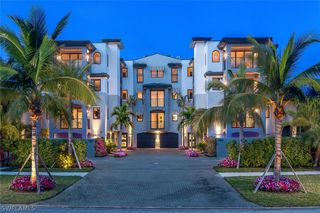 969 8th AVE S 102, Naples, FL 34102