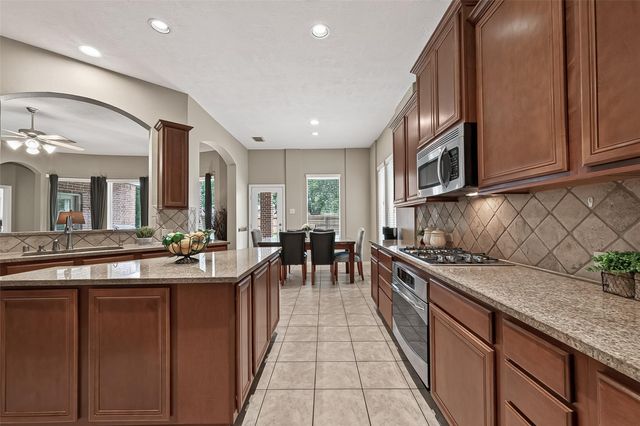 6806 Peatwood Way, Sugar Land, TX 77479
