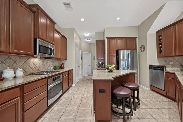 6806 Peatwood Way, Sugar Land, TX 77479