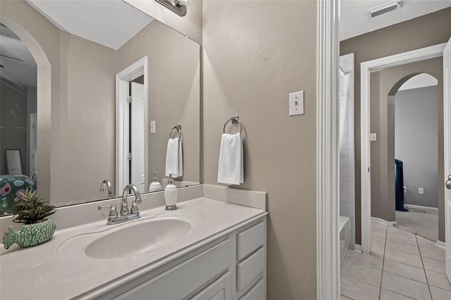 6806 Peatwood Way, Sugar Land, TX 77479