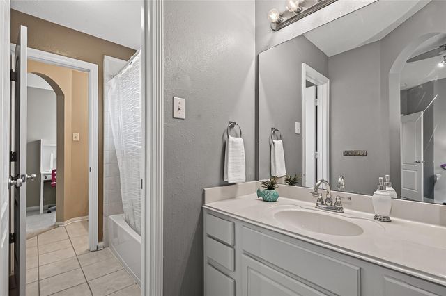 6806 Peatwood Way, Sugar Land, TX 77479