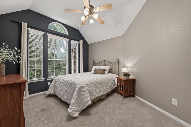 6806 Peatwood Way, Sugar Land, TX 77479