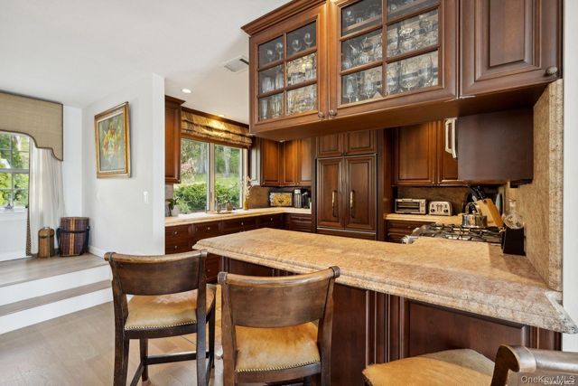 2 W Hillover Road, Hampton Bays, NY 11946