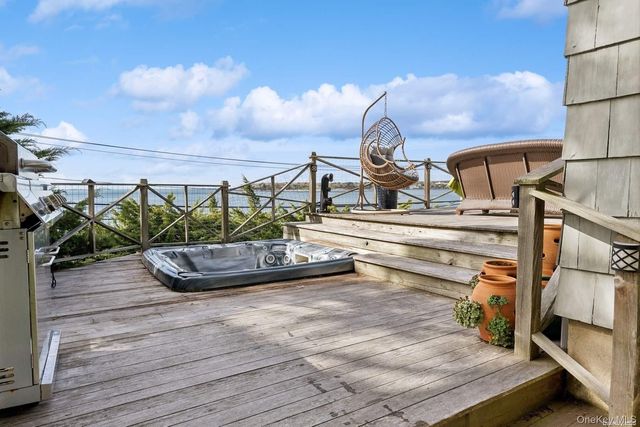 2 W Hillover Road, Hampton Bays, NY 11946