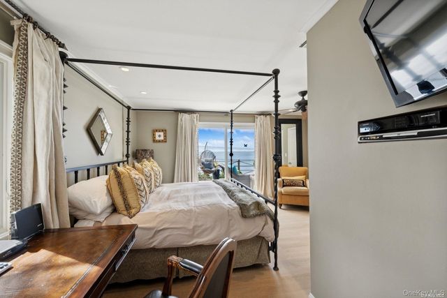 2 W Hillover Road, Hampton Bays, NY 11946