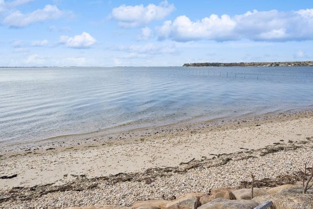 2 W Hillover Road, Hampton Bays, NY 11946