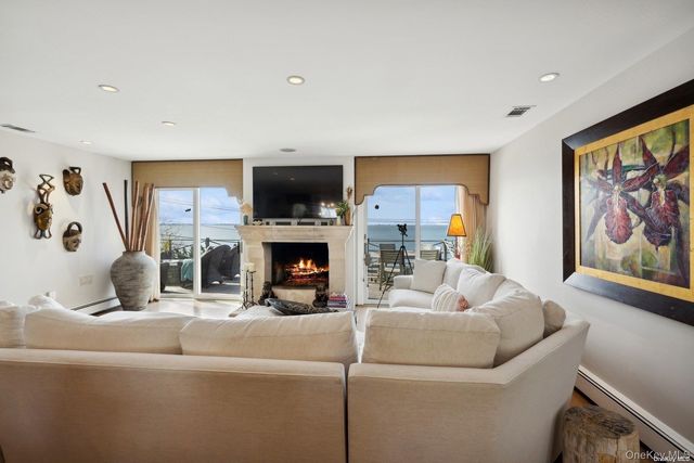 2 W Hillover Road, Hampton Bays, NY 11946