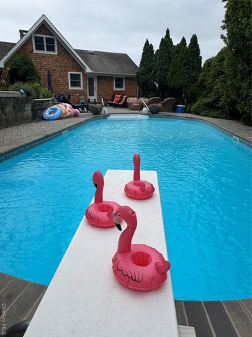 2 W Hillover Road, Hampton Bays, NY 11946