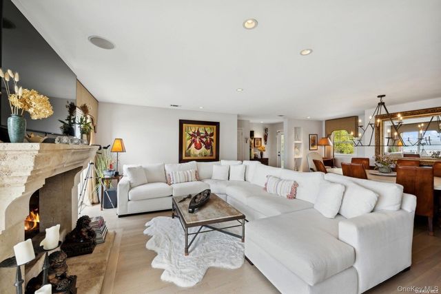 2 W Hillover Road, Hampton Bays, NY 11946