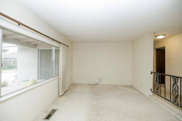 9000 Georgia Ln, Modesto, CA 95357