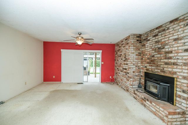 9000 Georgia Ln, Modesto, CA 95357