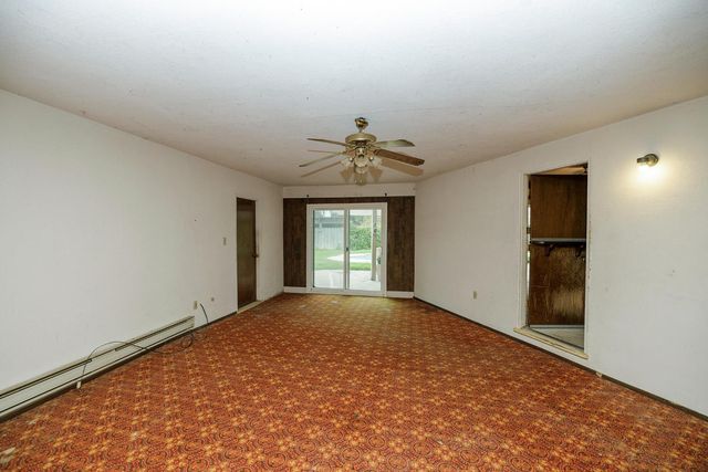 9000 Georgia Ln, Modesto, CA 95357