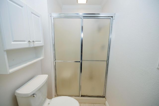 9000 Georgia Ln, Modesto, CA 95357