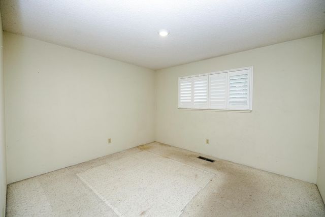 9000 Georgia Ln, Modesto, CA 95357