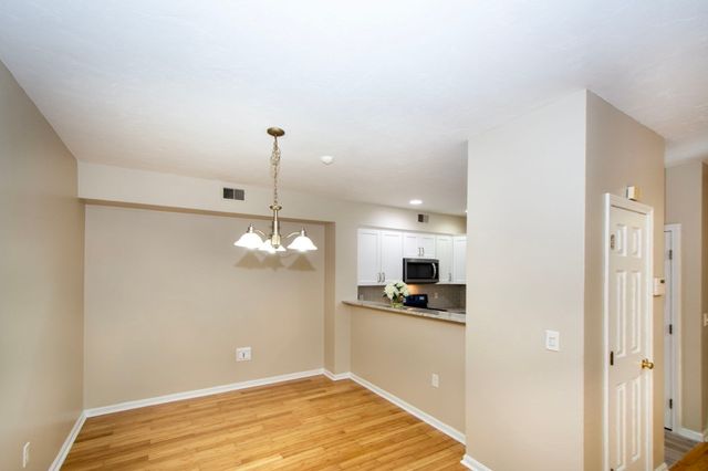 365 Tilden Commons Ln 365, Braintree, MA 02184
