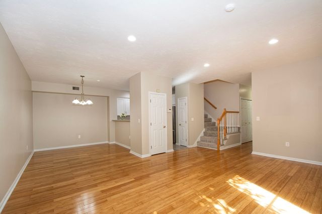 365 Tilden Commons Ln 365, Braintree, MA 02184