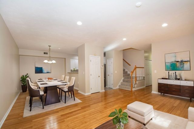 365 Tilden Commons Ln 365, Braintree, MA 02184